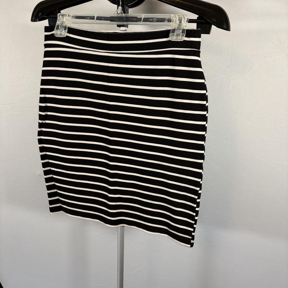 Charlotte Russe Large Y2K Black White Stripe Mini Pencil Skirt Sexy Whimsygoth - Picture 3 of 8